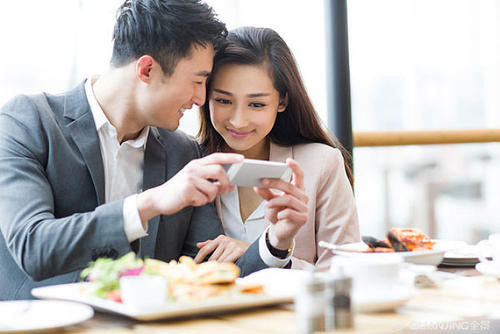 餐飲行業(yè)如何利用軟文營(yíng)銷(xiāo)進(jìn)行有效宣傳?